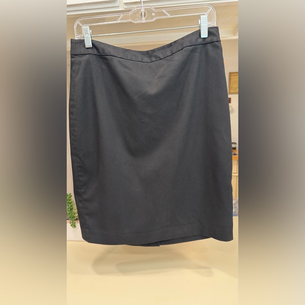 Banana Republic Black Pencil Skirt Knee-Length Workwear